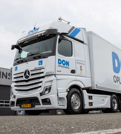 AfbeeldingMercedes Benz Driver Training